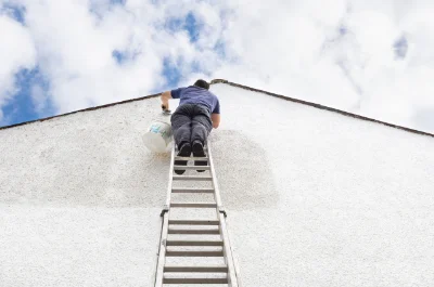 Peinture extérieure à la Chapelle-des-Pots — façades et ravalement